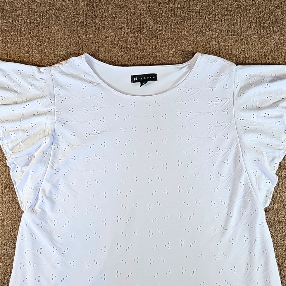 Top - Picture 4 of 16